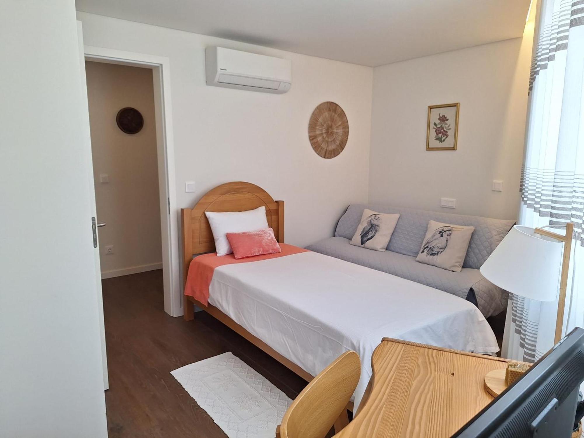 Coliseum Residence ปอนตาเดลกาดา ภายนอก รูปภาพ